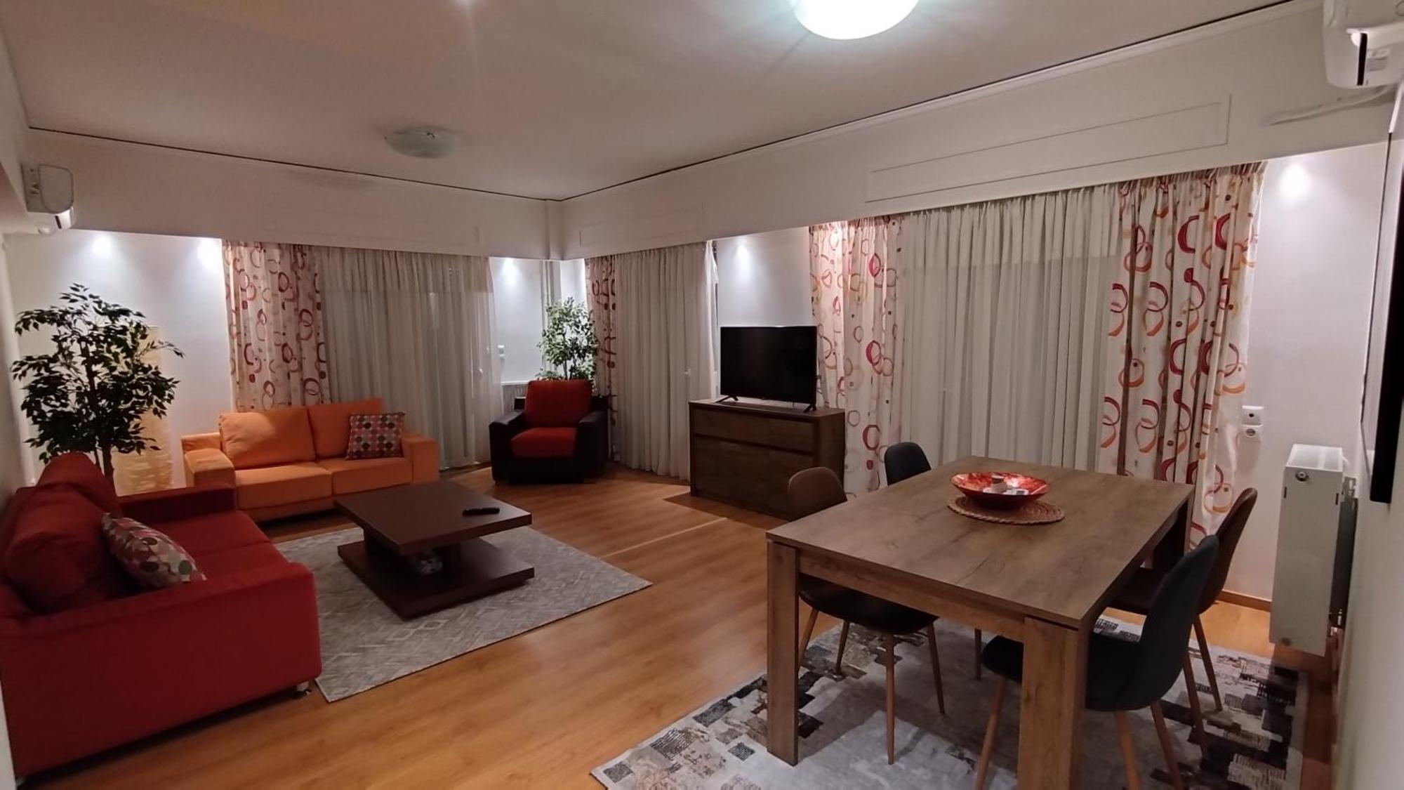 Spacious Flat Ideal For Families Apartment